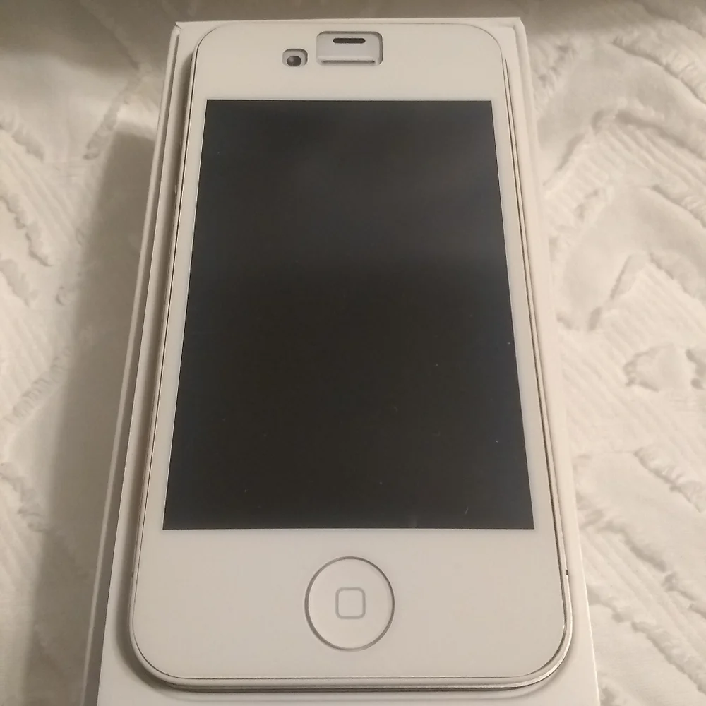 iPhone 4S cellphone